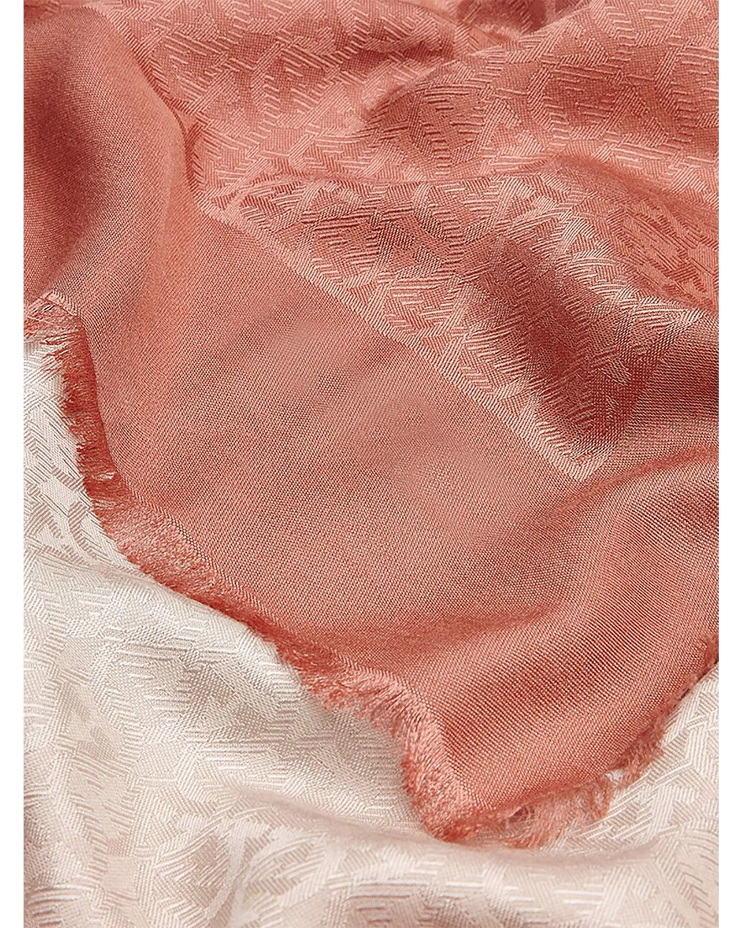 Scialle Gancini di Ferragamo in Pink