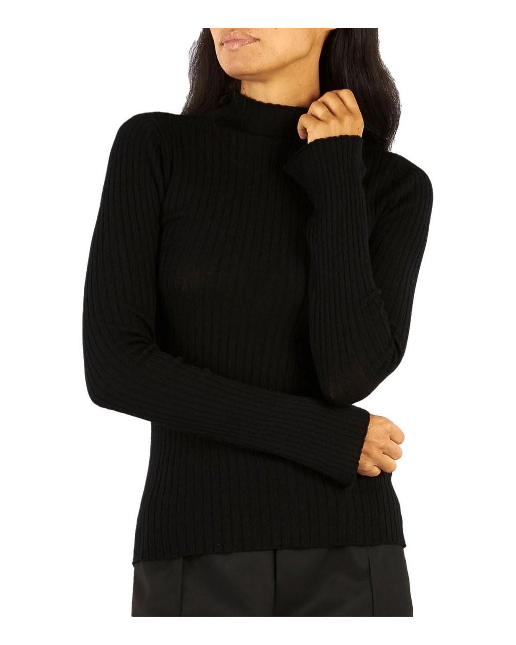 Pull Canalé Connie Cruna en coloris Black