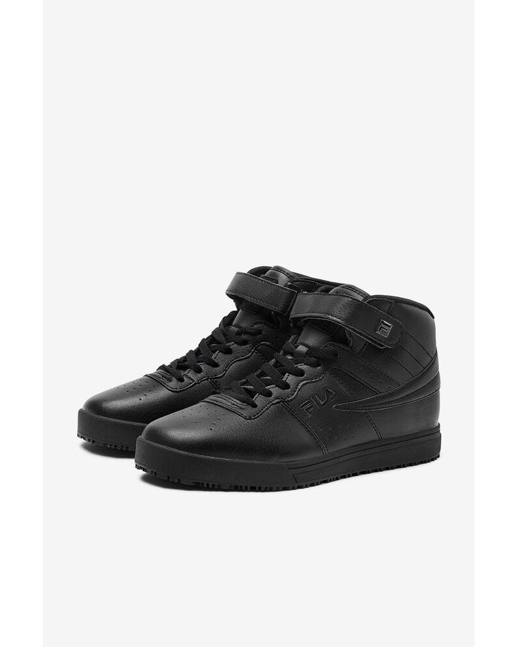 filas slip resistant shoes