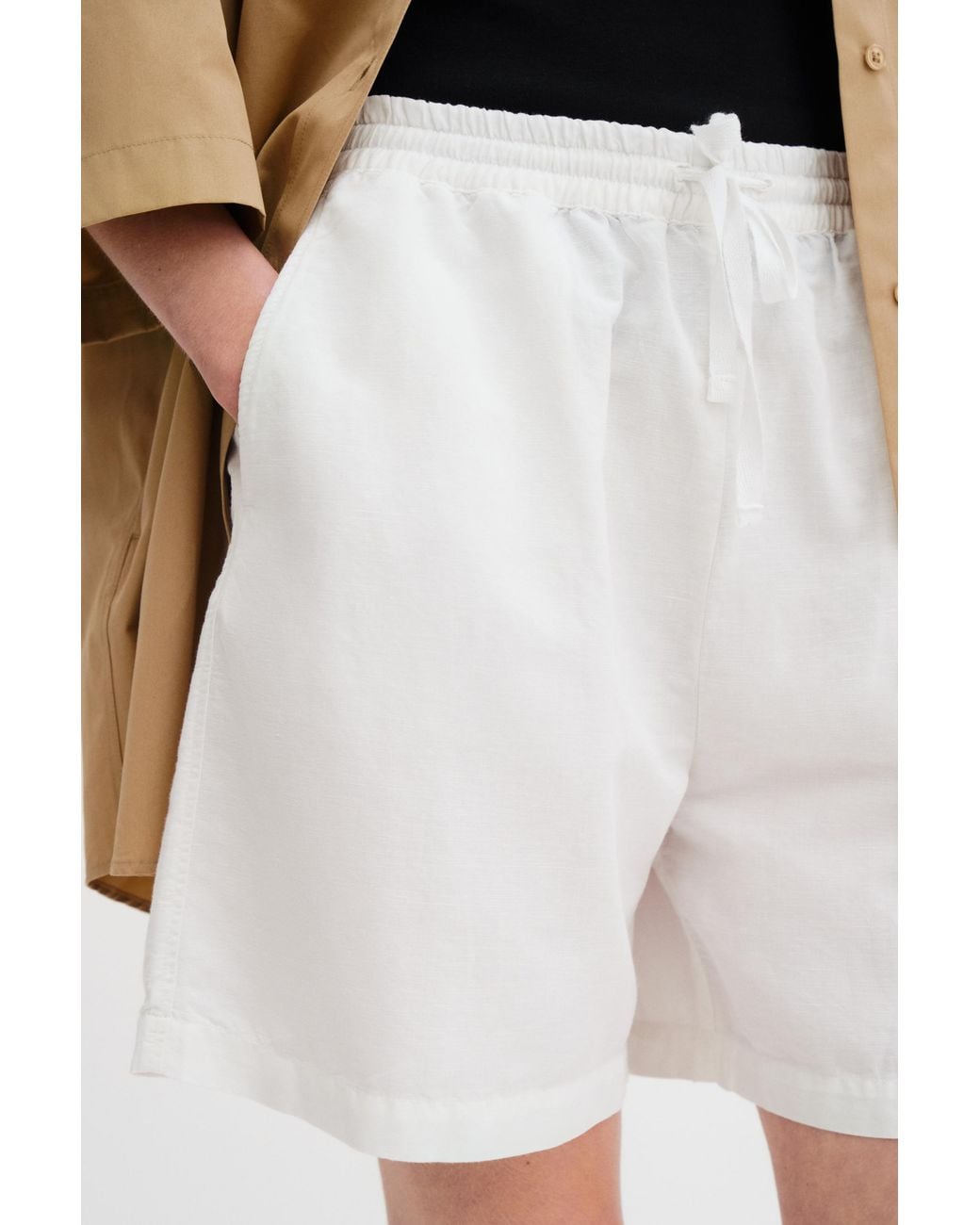 Filippa K White Jessa Linen Shorts