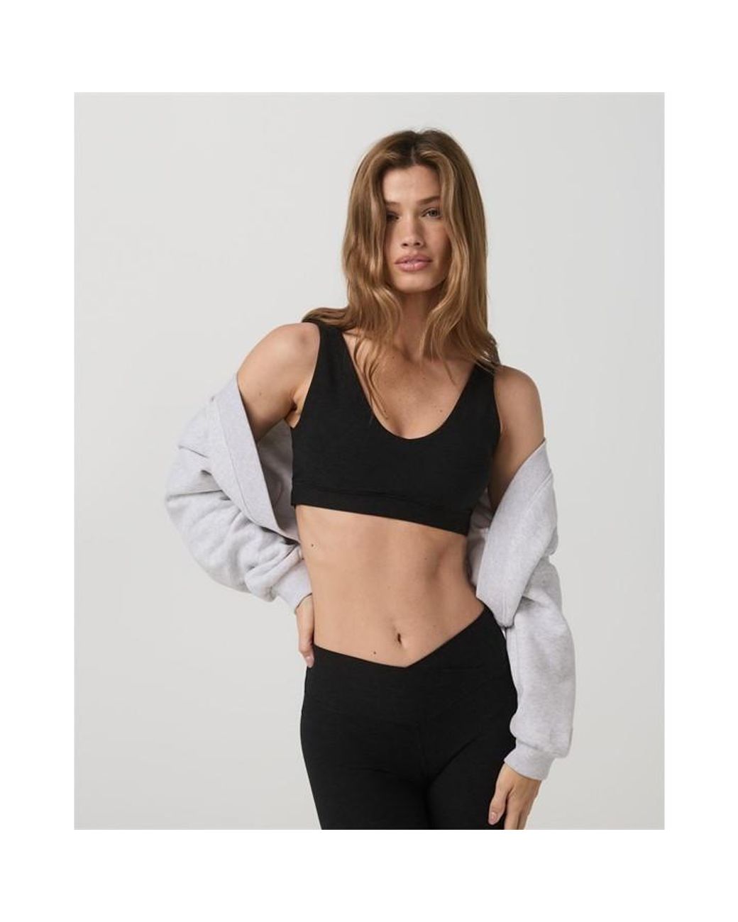 vuori Black Elevation Rhythm Non Wired Medium Impact Sports Bra
