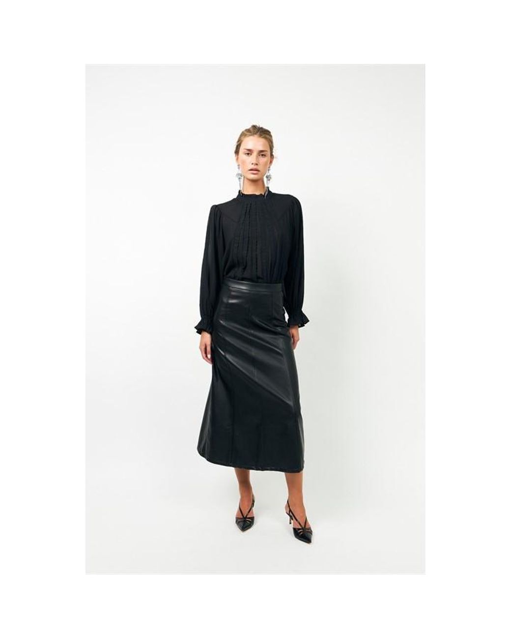 Lolly's Laundry Black Presley Long Sleeve Blouse