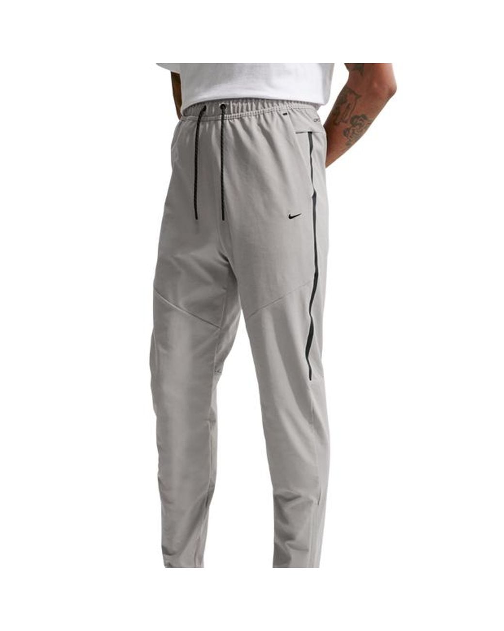 Tech Uomo di Nike in Gray da Uomo