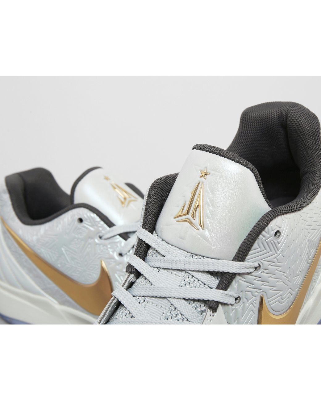 Nike すすり泣い Ja 2  