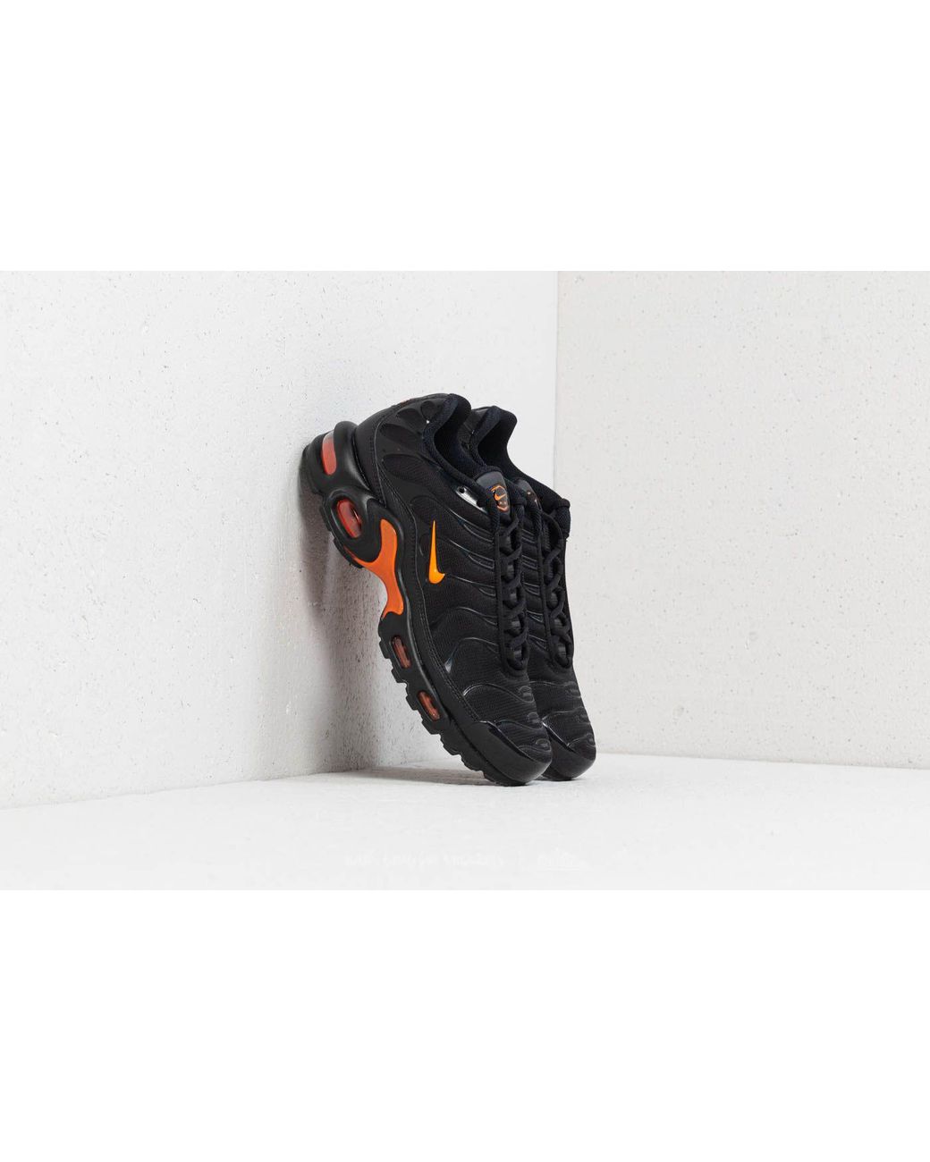 Nike Rubber Air Max Plus Tn Se Black/ Total Orange for Men | Lyst
