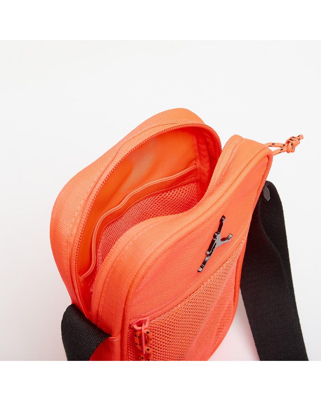 Borsa Jam Blacktop Festival Bag di Nike in Red