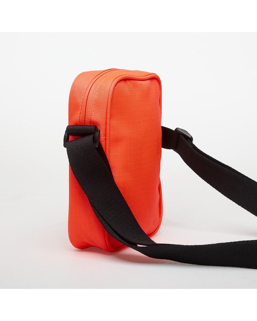 Borsa Jam Blacktop Festival Bag di Nike in Red