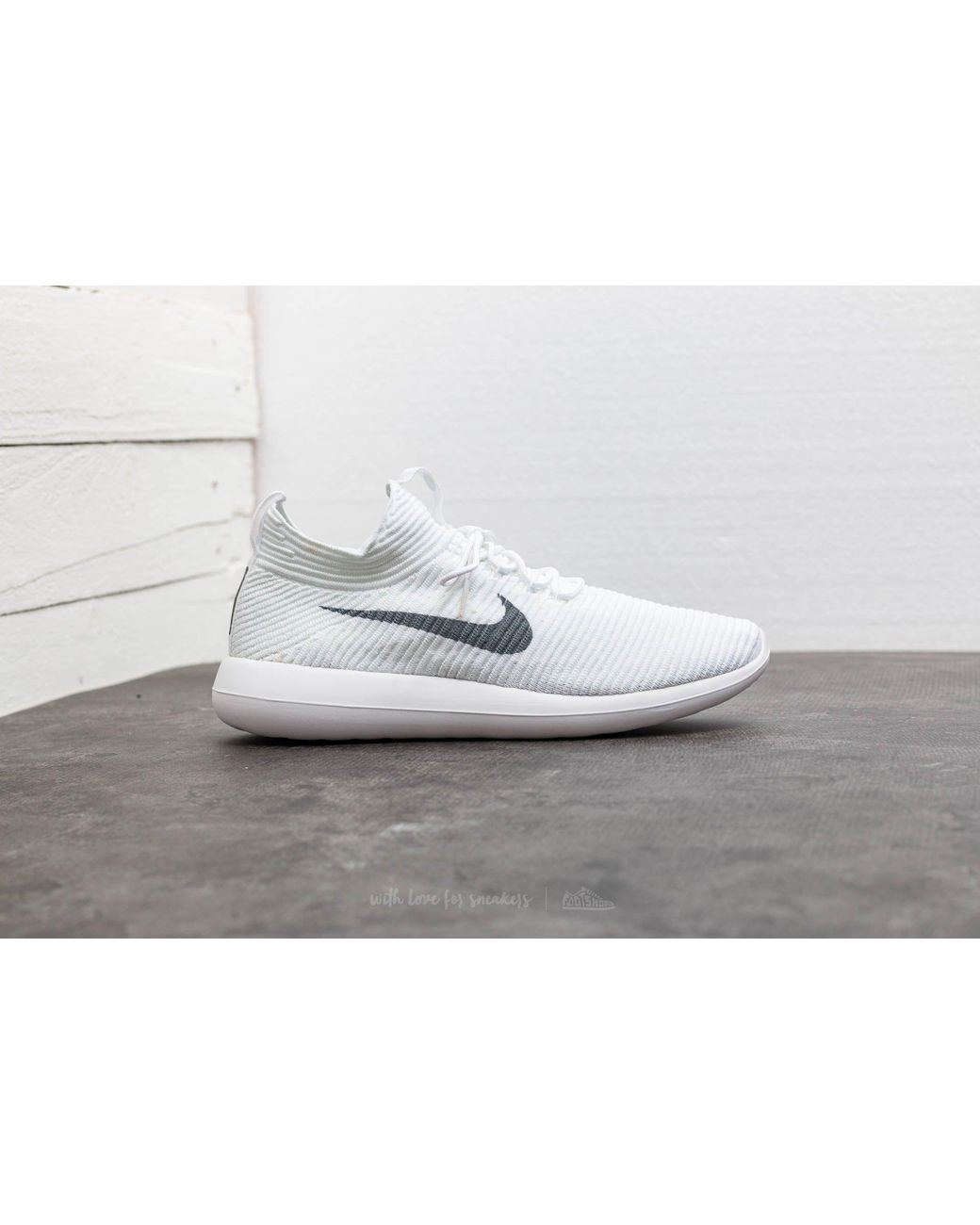 Nike Roshe Flyknit V2 White/ Wolf Grey-white-white for Men | Lyst