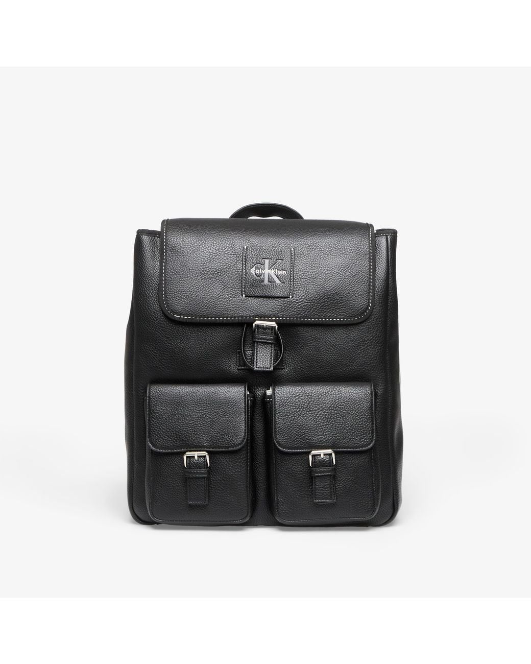 Zaino Bold Pebble Flap Backpack di Calvin Klein in Gray