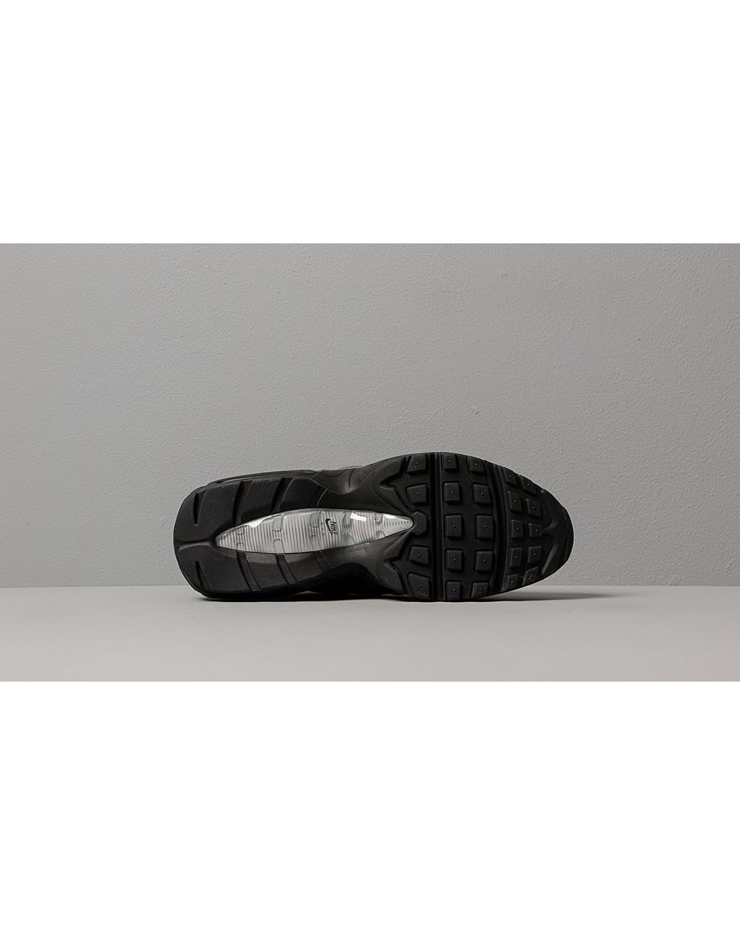 Nike Air Max 95 Essential Anthracite/ Black-wolf Grey-gunsmoke in Gray for  Men | Lyst