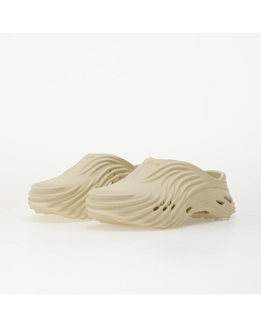 CROCSTM Natural Shoes Echo Wave