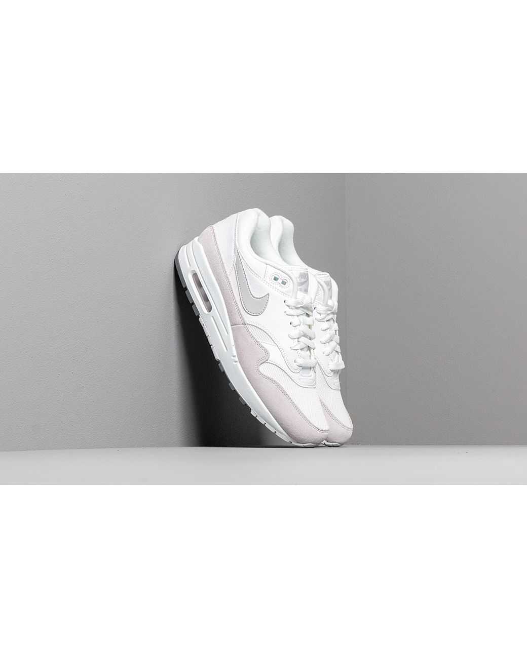 air max 1 white grey