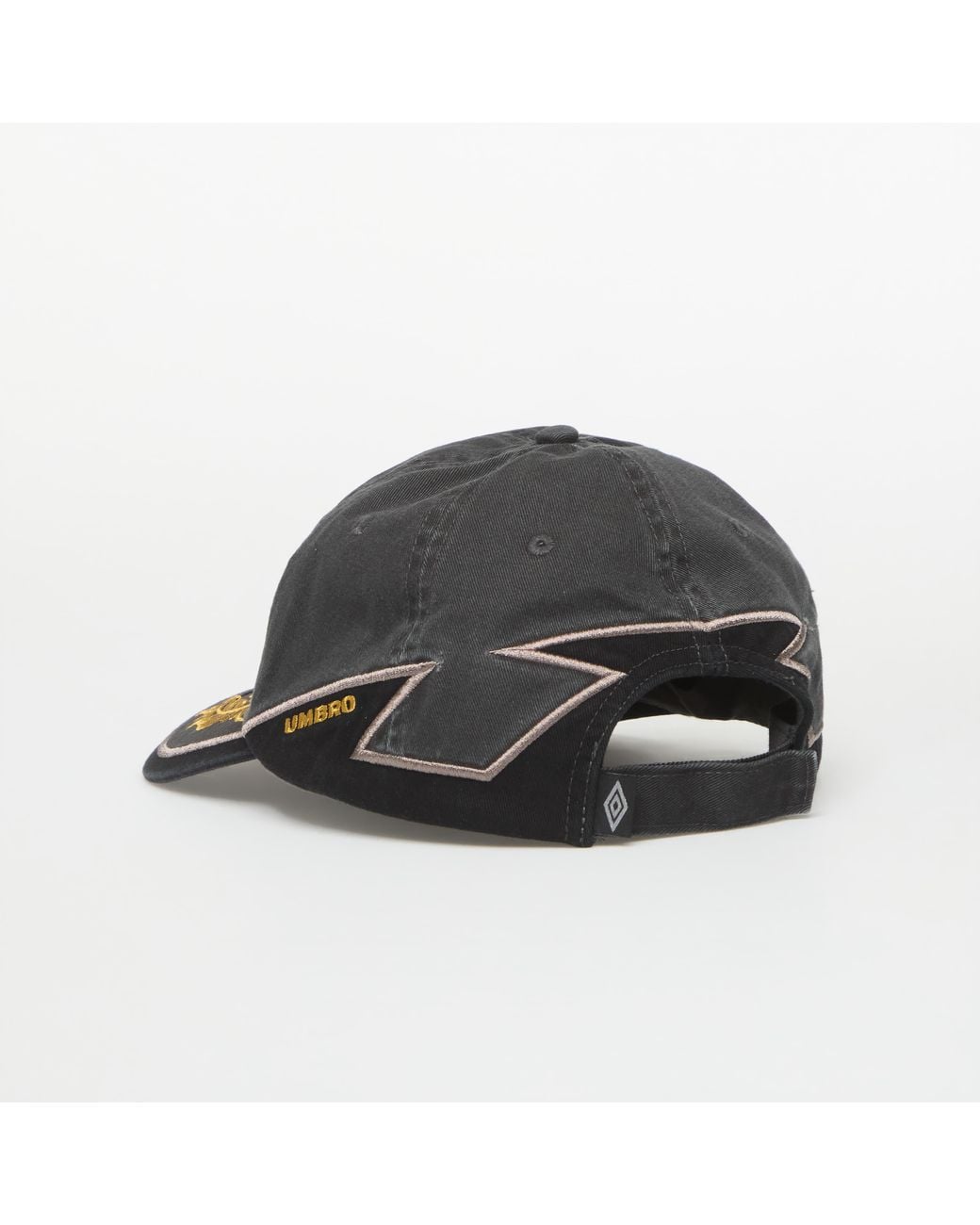 Umbro Black Laurel Cap