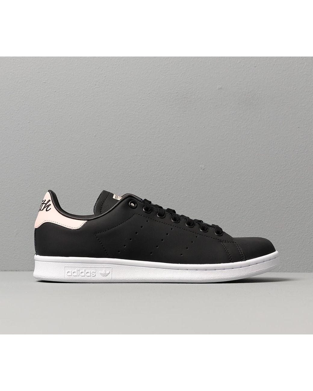 Black and pink stan cheap smith