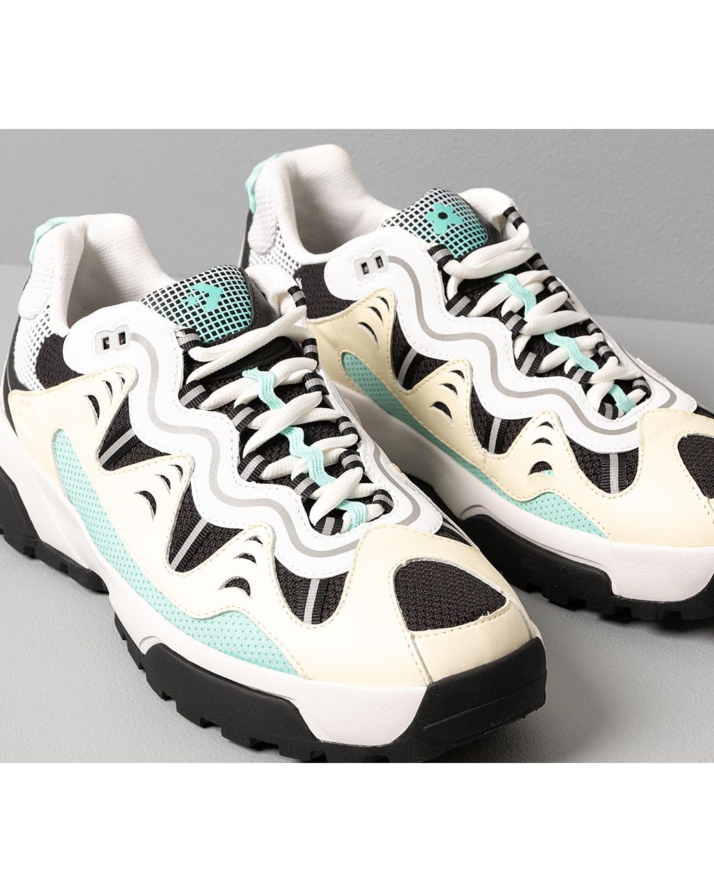 gianno converse black