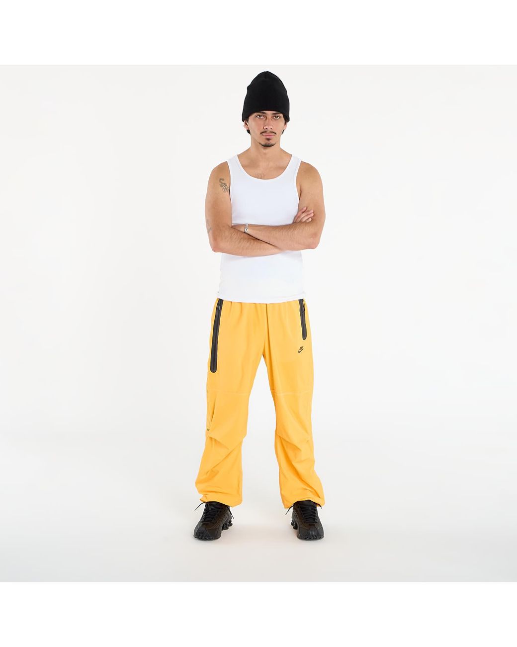 Nike Broeken Tech Woven Pants in het Yellow voor heren