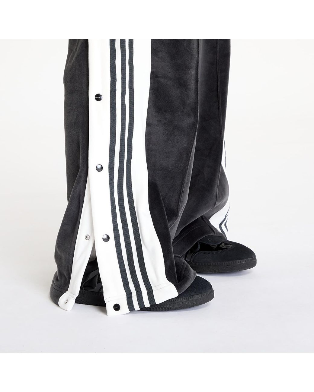 ◆大人気◆ ◆ADIDAS◆ W ADIBREAK VELOUR Track Pants adidas-originals-Black-Pants-