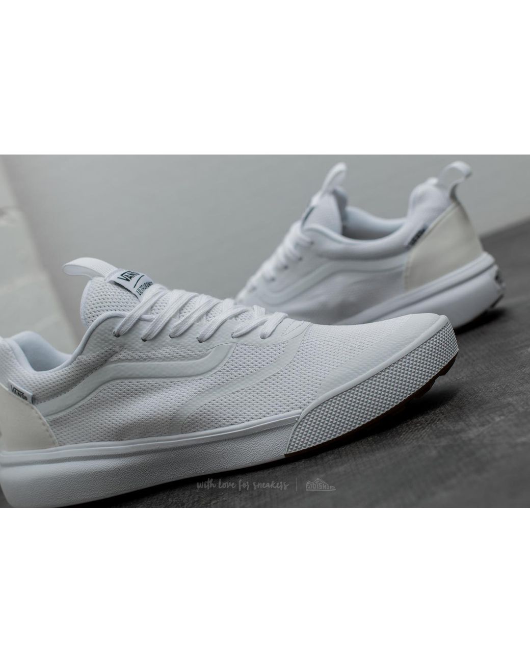 vans ultra range all white