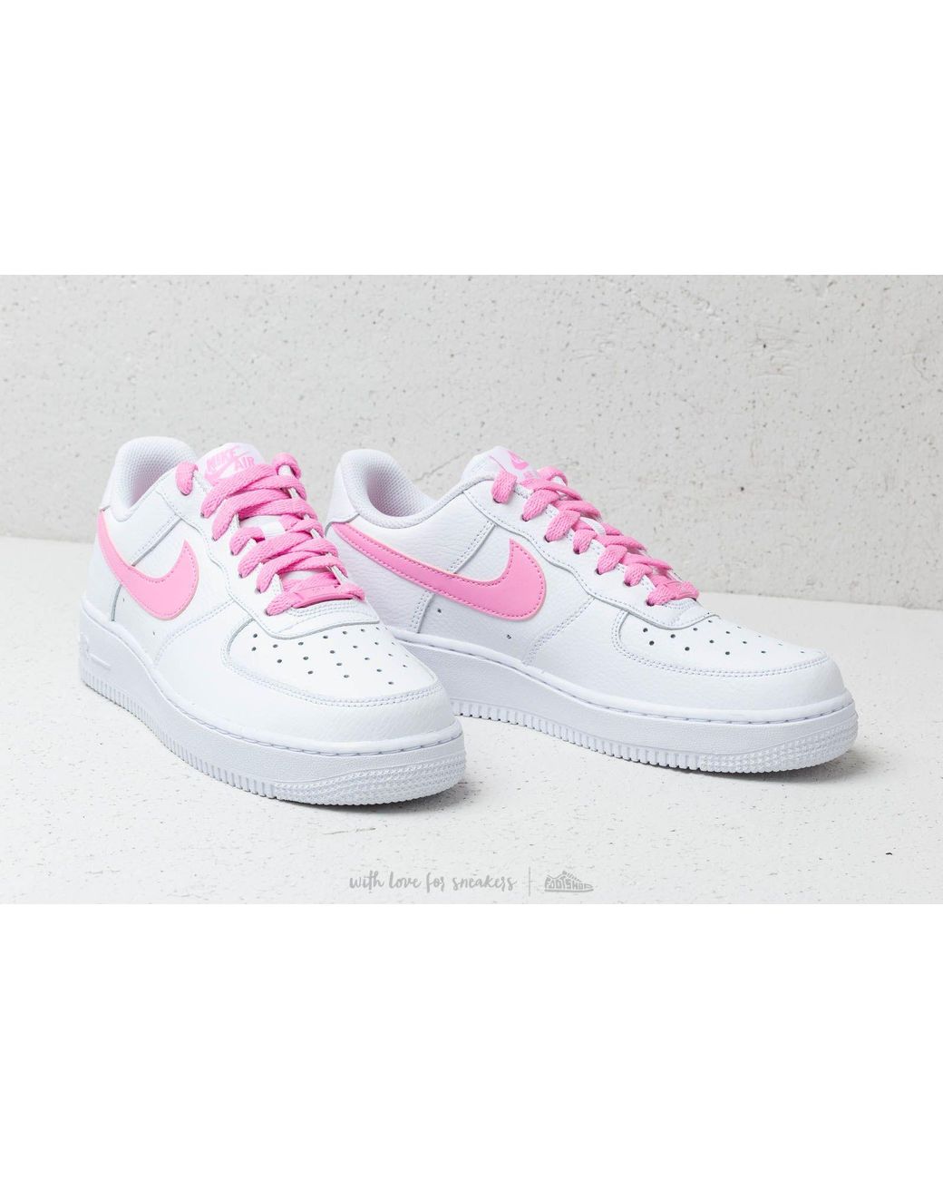 Nike Wmns Air Force 1 '07 Ess White/ Psychic Pink | Lyst