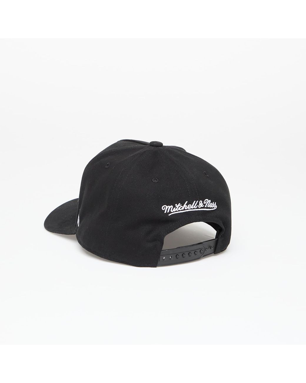 Mitchell & Ness Black Cap Branded Classic Mark Pro Snapback