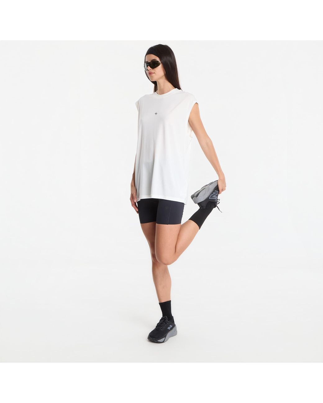 Represent 247 Dna Oversized Tank in het White
