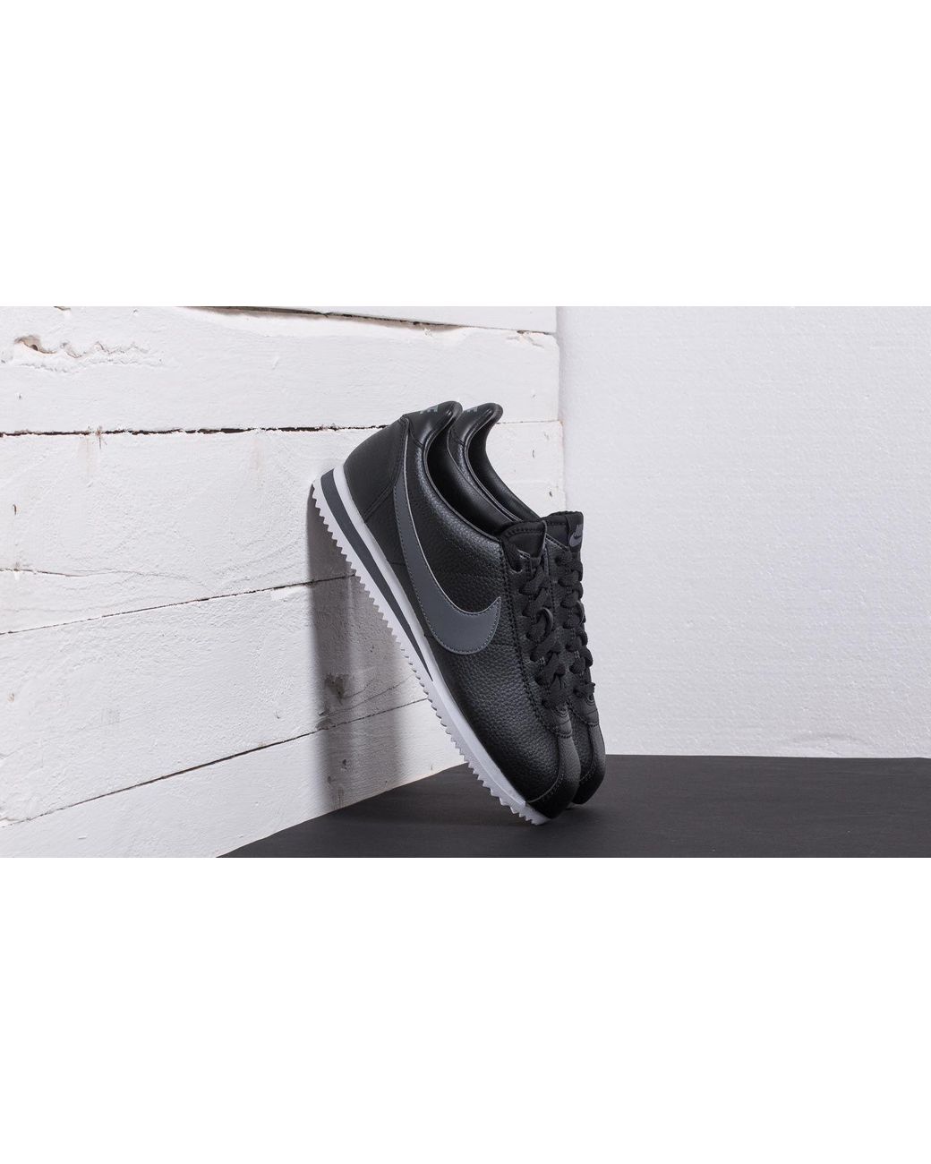 Nike Classic Cortez Leather Black/ Dark Grey-white for Men | Lyst