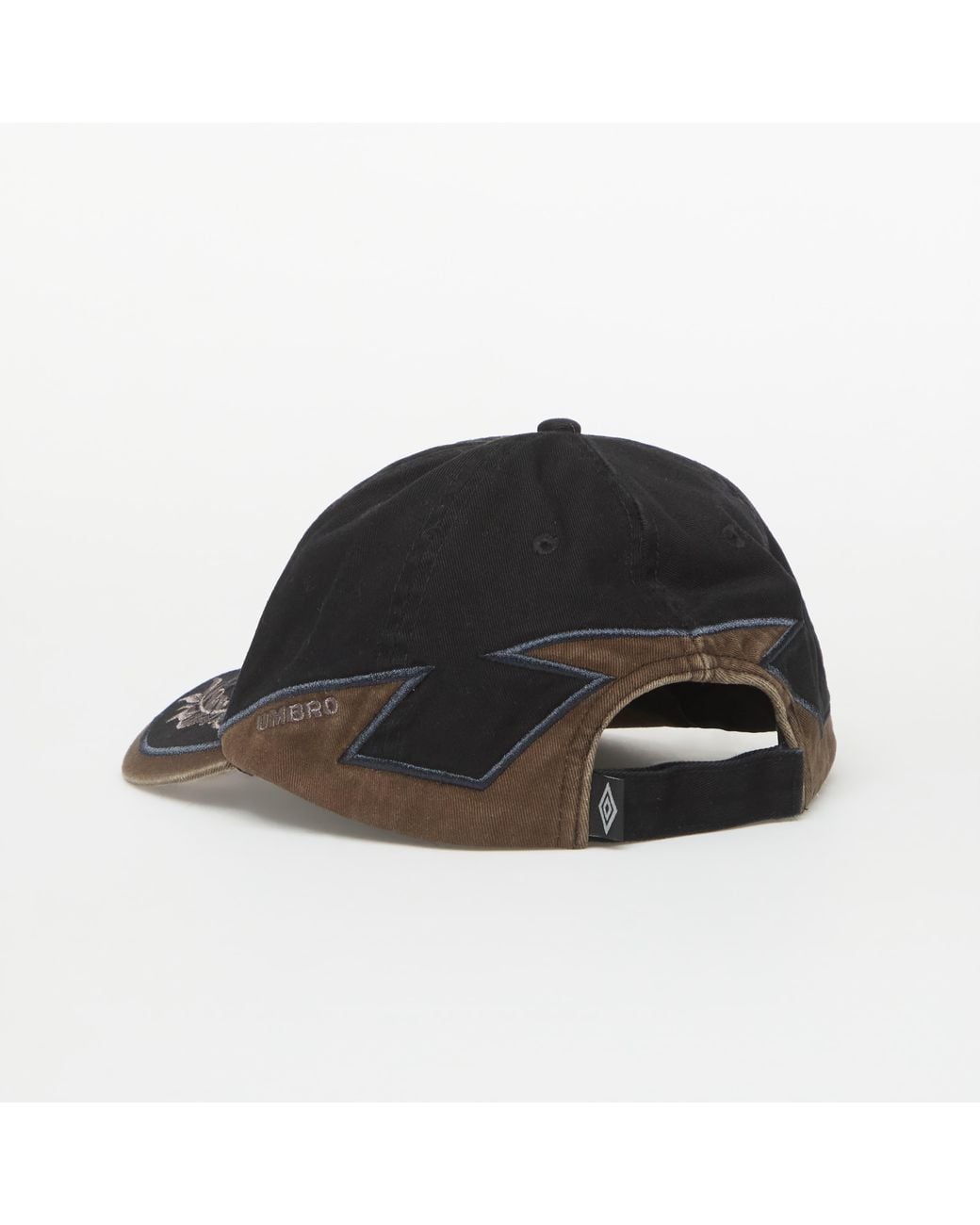Umbro Black Laurel Cap