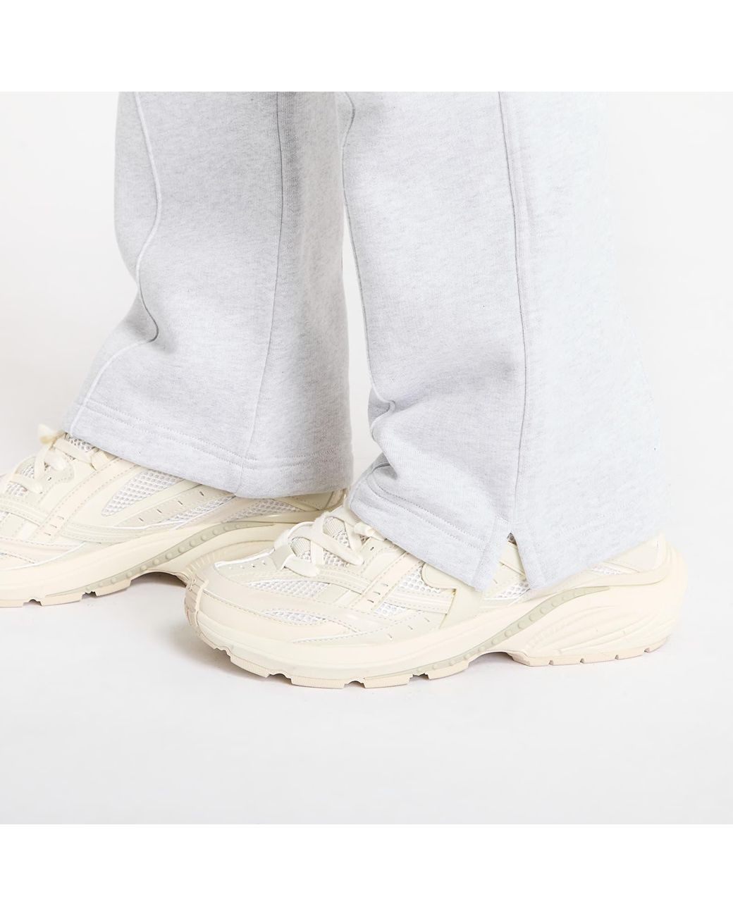 Pantaloni Da Ginnastica Initial Sweatpants di Represent in White da Uomo