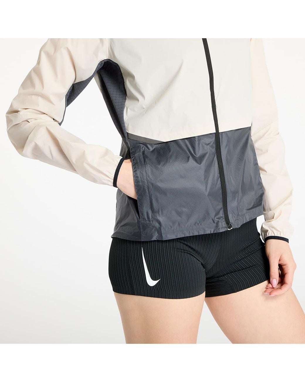 On Shoes Windjack Weather Jacket/ Eclipse in het White