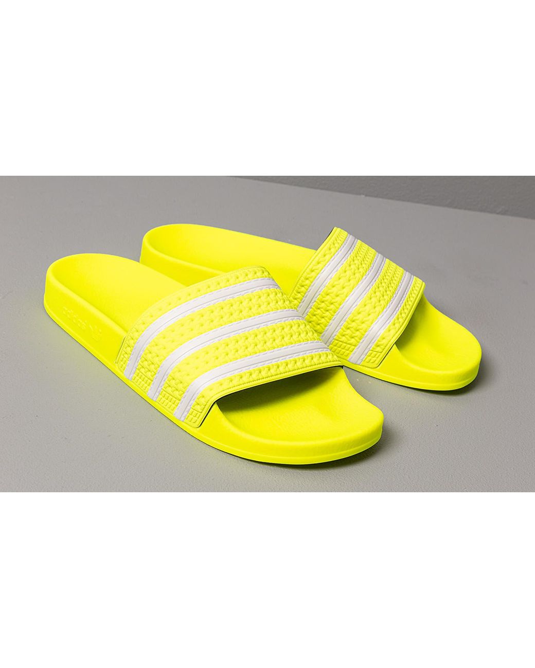 adidas Originals Adidas Adilette Solar Yellow/ Ftw White/ Solar Yellow für  Herren | Lyst DE