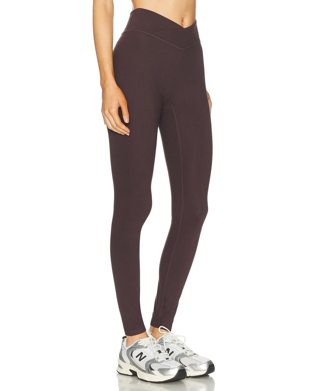 437 Brown The V Legging