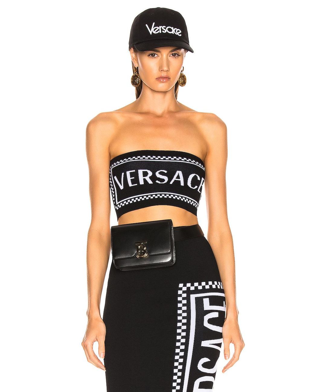 【Versace】1978年再版 ロゴコットンクロップトップ 1978 リエディション ロゴ Tシャツ ブラック | VERSACE JP