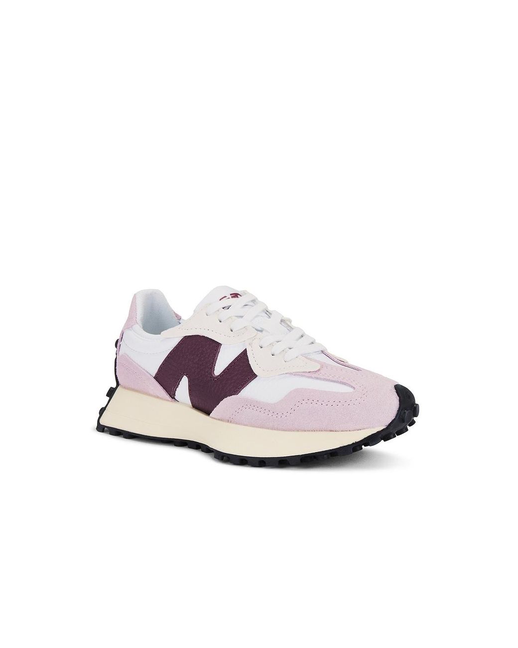 Nia BW928_EE5914?$crop1254$