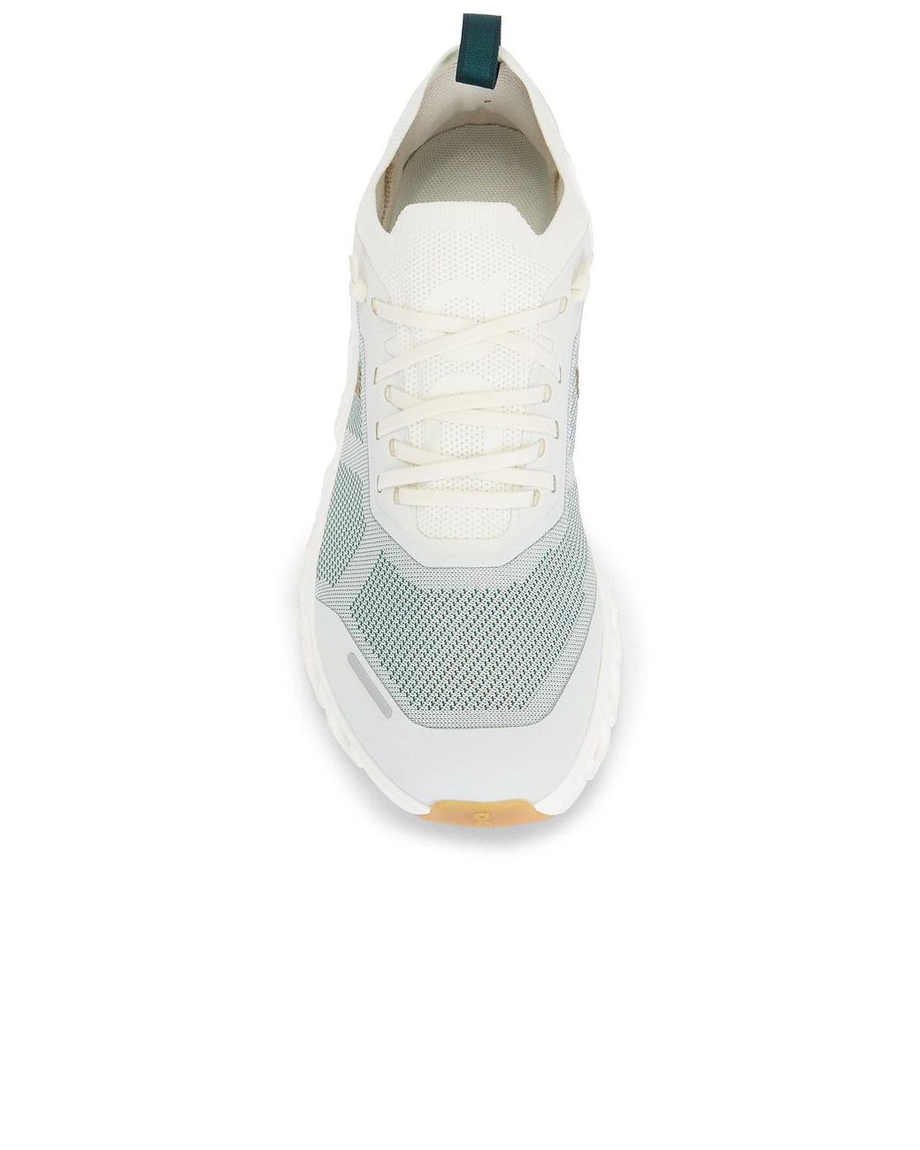 On Shoes White Cloud 6 Versa Sneaker