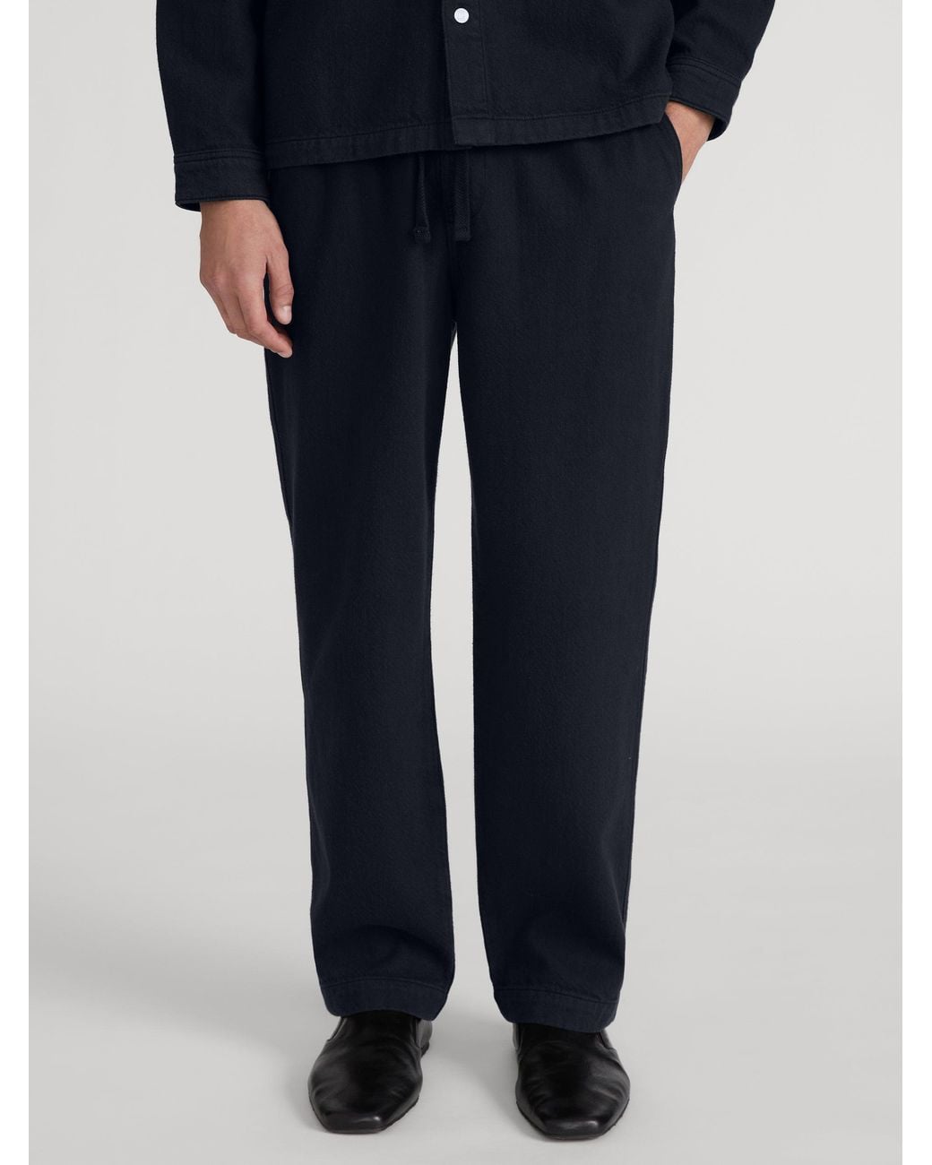 Frame Gray Texture FRAME Textured Terry Travel Pant in Blue for Men | Lyst