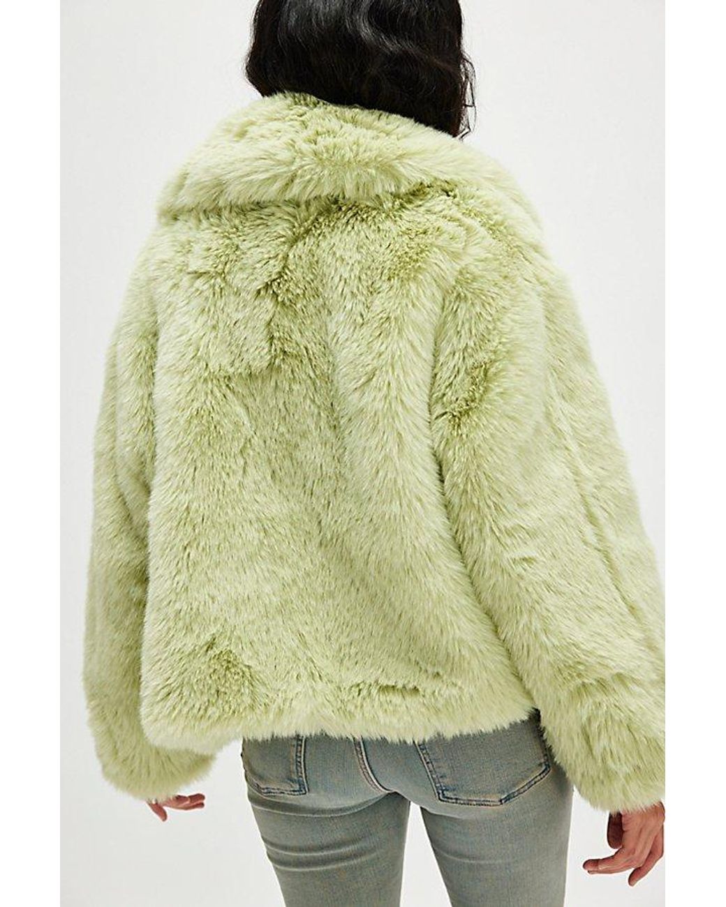 Traci Curly Faux Fur Coat ~ Biscuit – Chic Streets