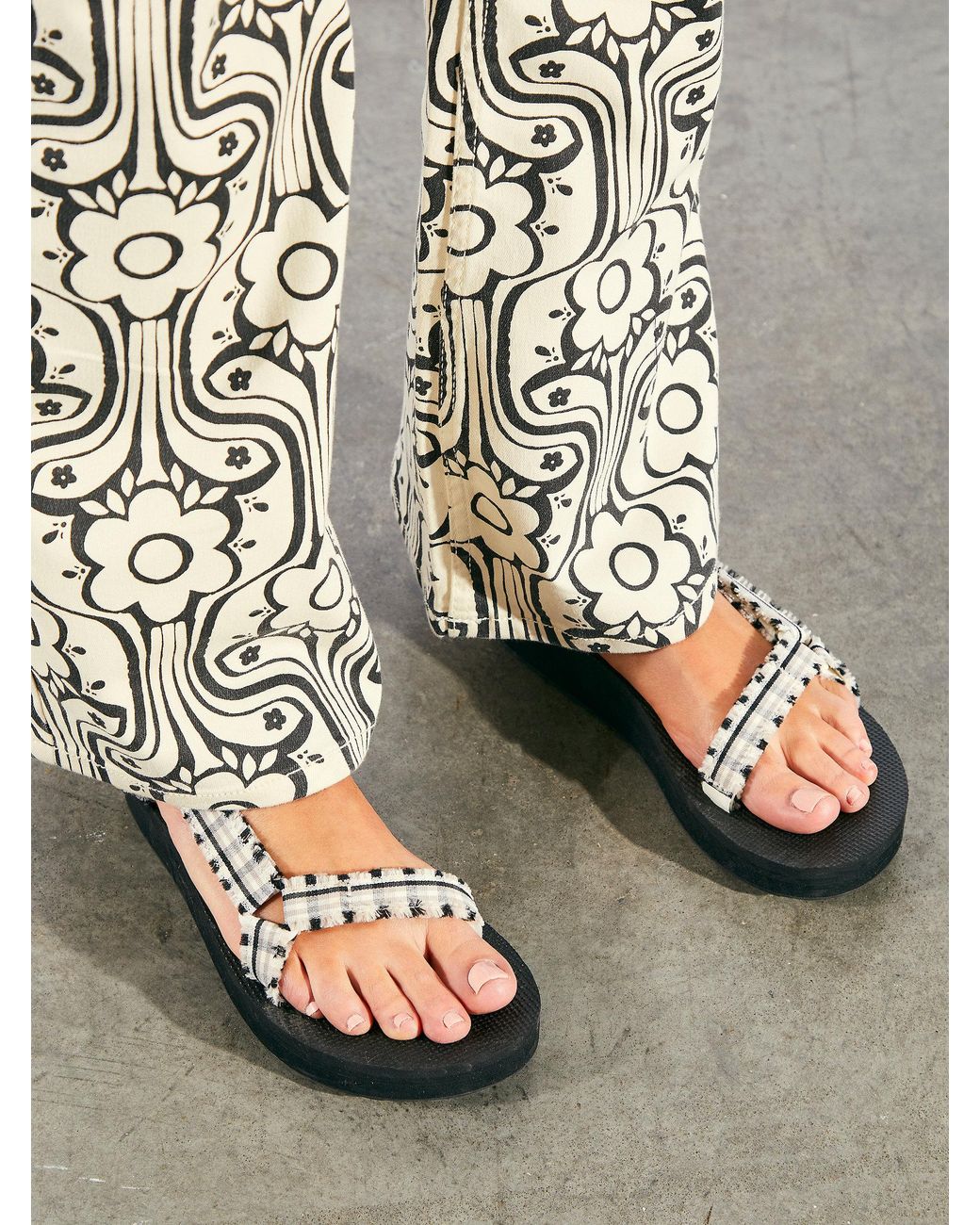 wide womens sport sandals