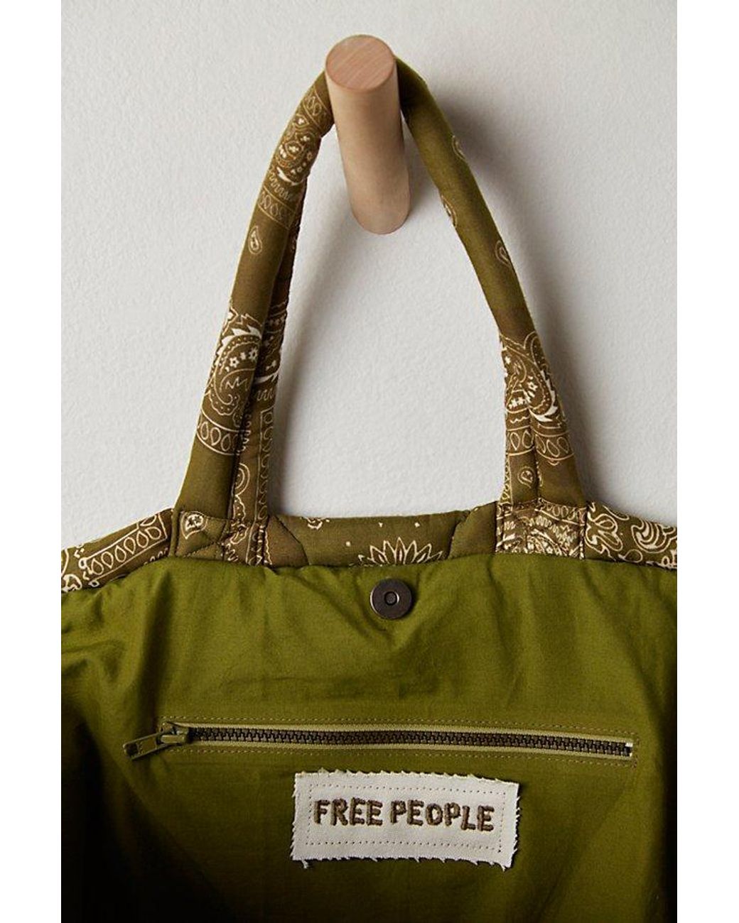 トートバッグ NEIGHBORHOOD BANDANA CHOPPED TOTE OLIVE Free People Picnic Party Bandana Tote in Green | Lyst