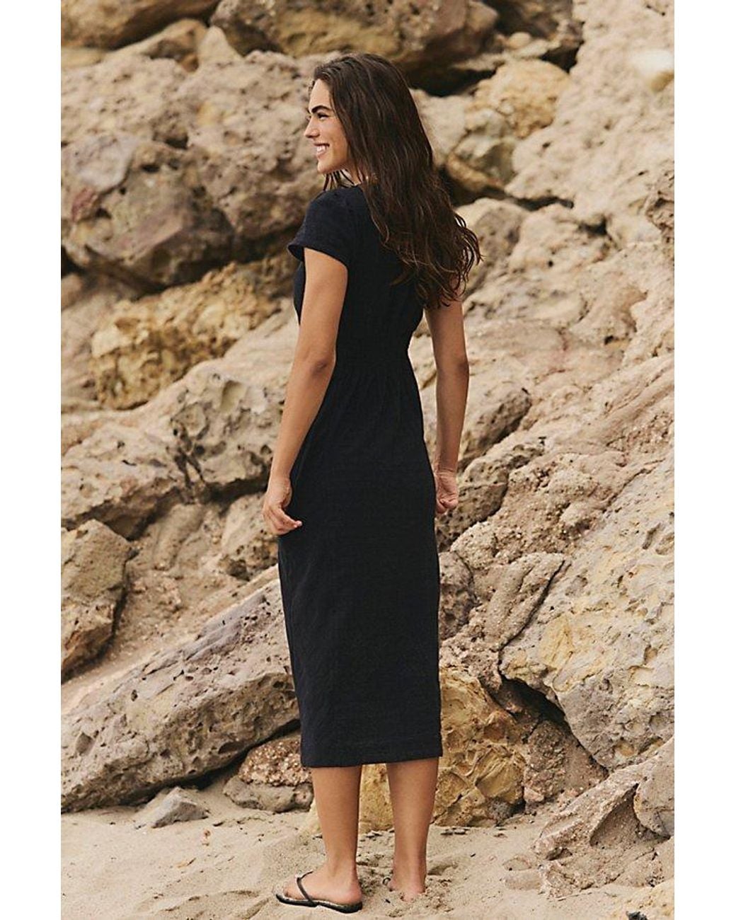 free-est Black New In Town Midi