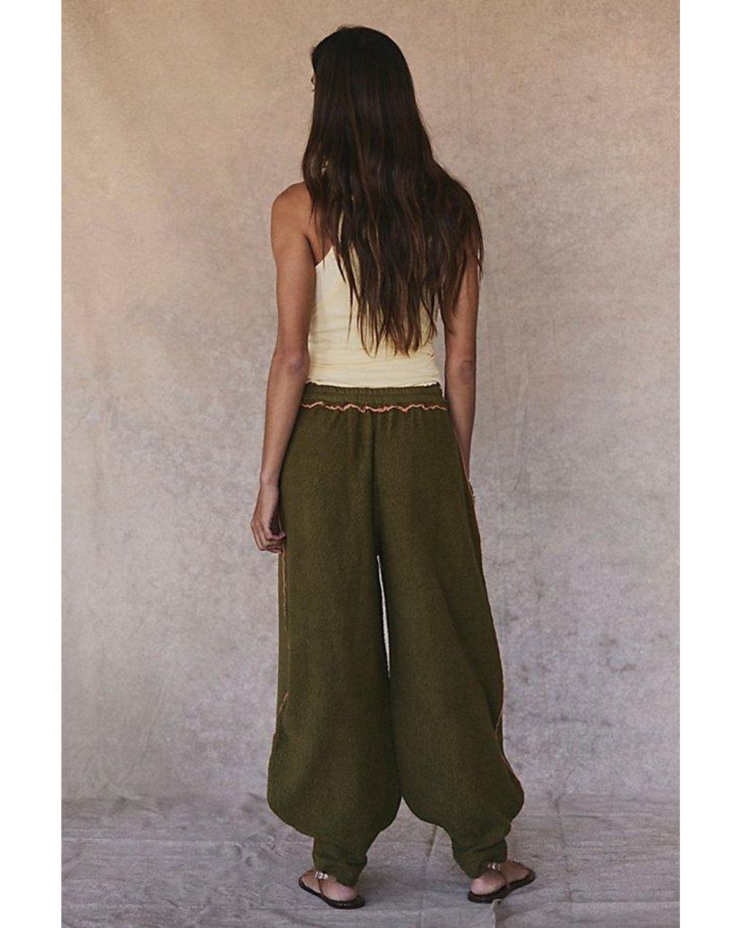 free-est Green Kit Pant Set By