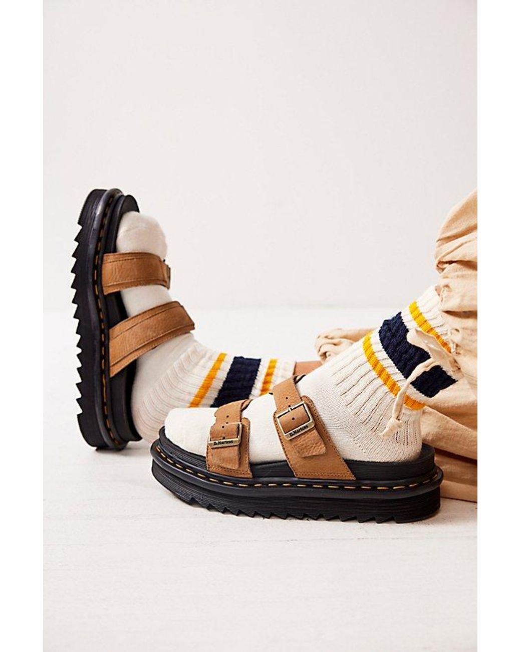 Dr.Martens MYLES SAVANNAH TAN 国内発送 楽天市場】Dr.Martens ドクターマーチン MYLES スライド