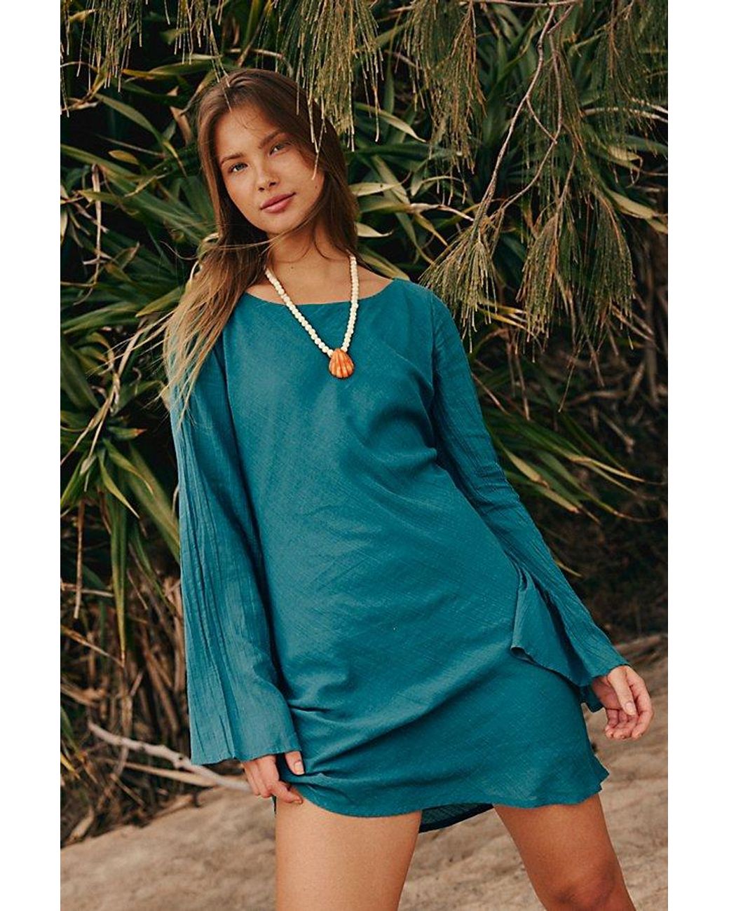 free-est Blue Sunstare Solid Mini Dress By