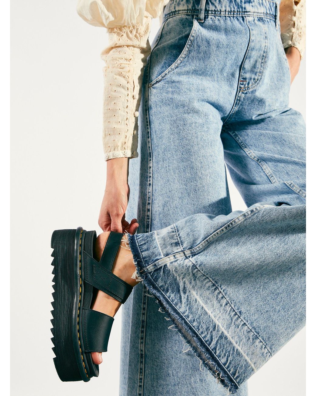 Free People Dr. Martens Voss Quad Sandals in Black - Lyst