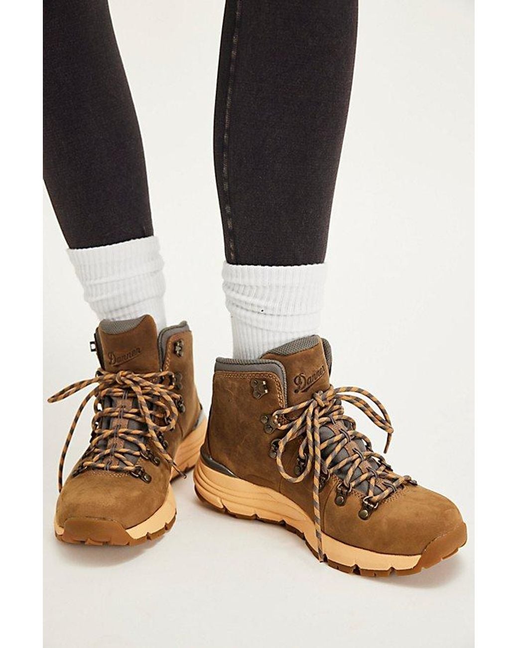 Danner Black Mountain 600 Leaf Hiking Boots
