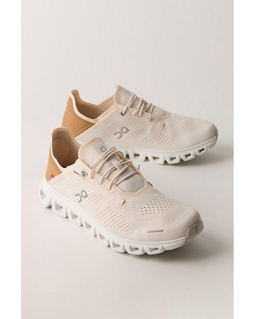 On Shoes Natural Cloud 6 Coast Sneakers