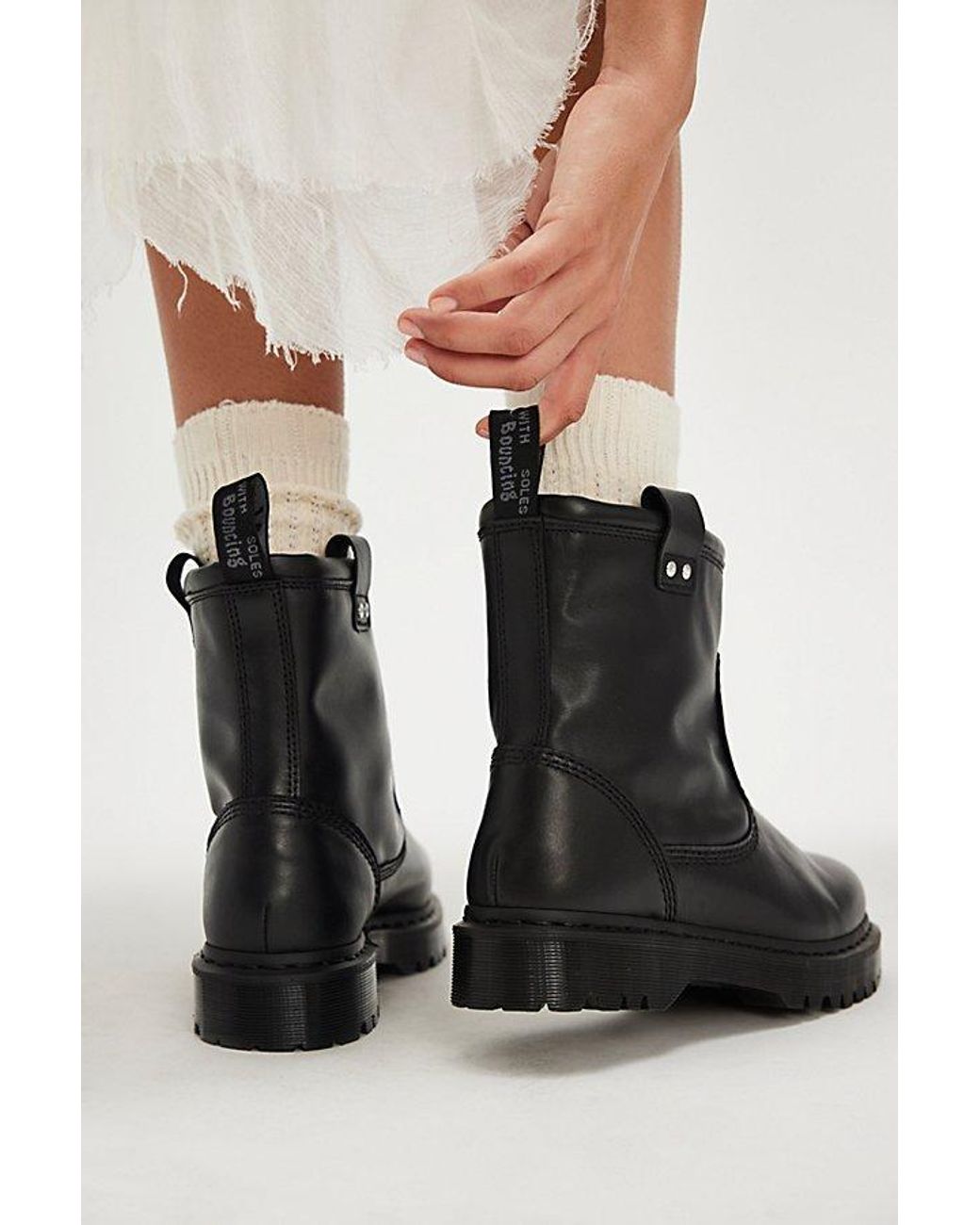Dr. Martens Anistone Lo Boots in Black | Lyst UK