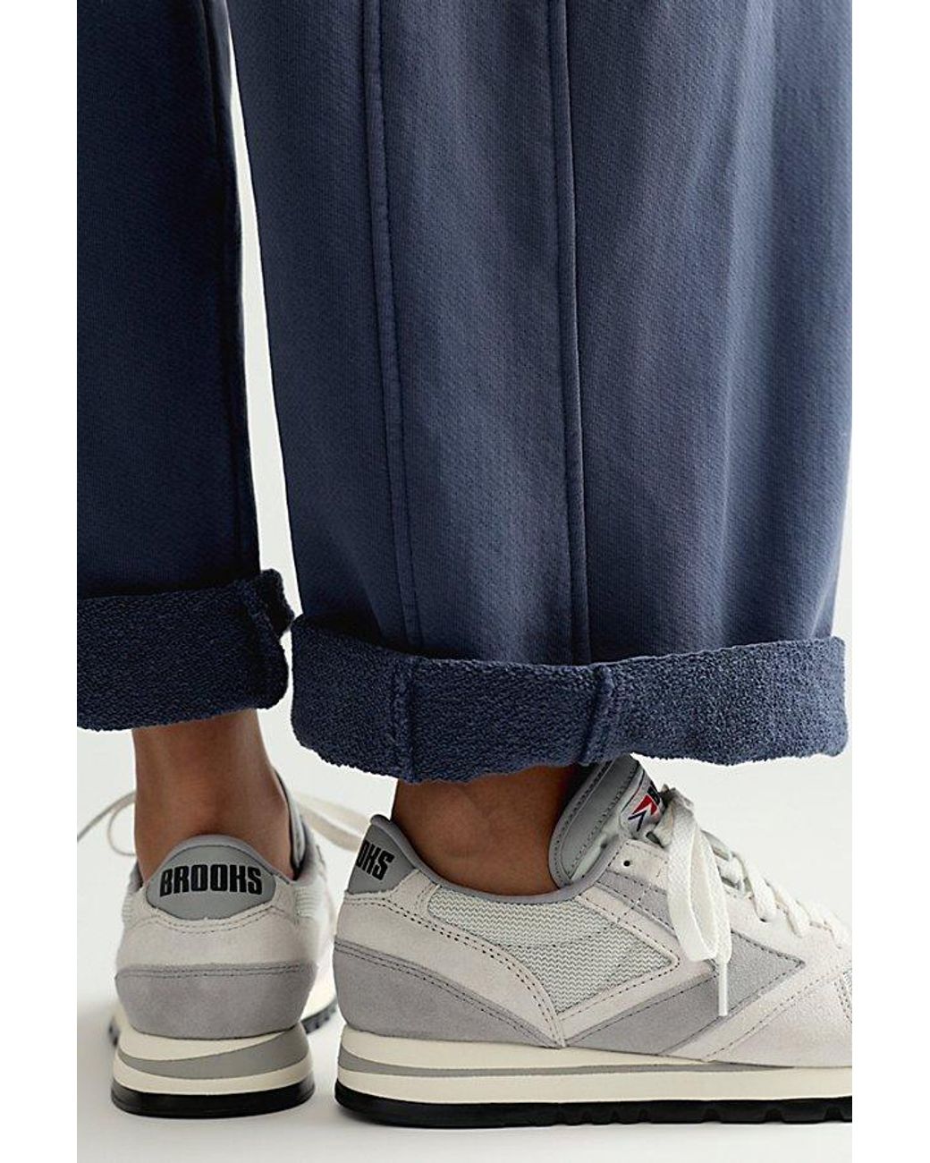Brooks Blue Chariot Sneakers