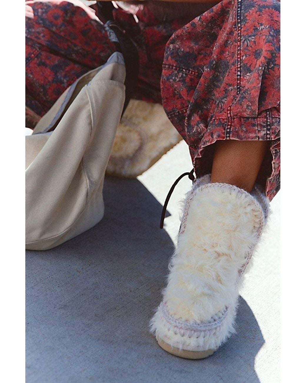 Mou Natural Curly Creston Boots Shoe