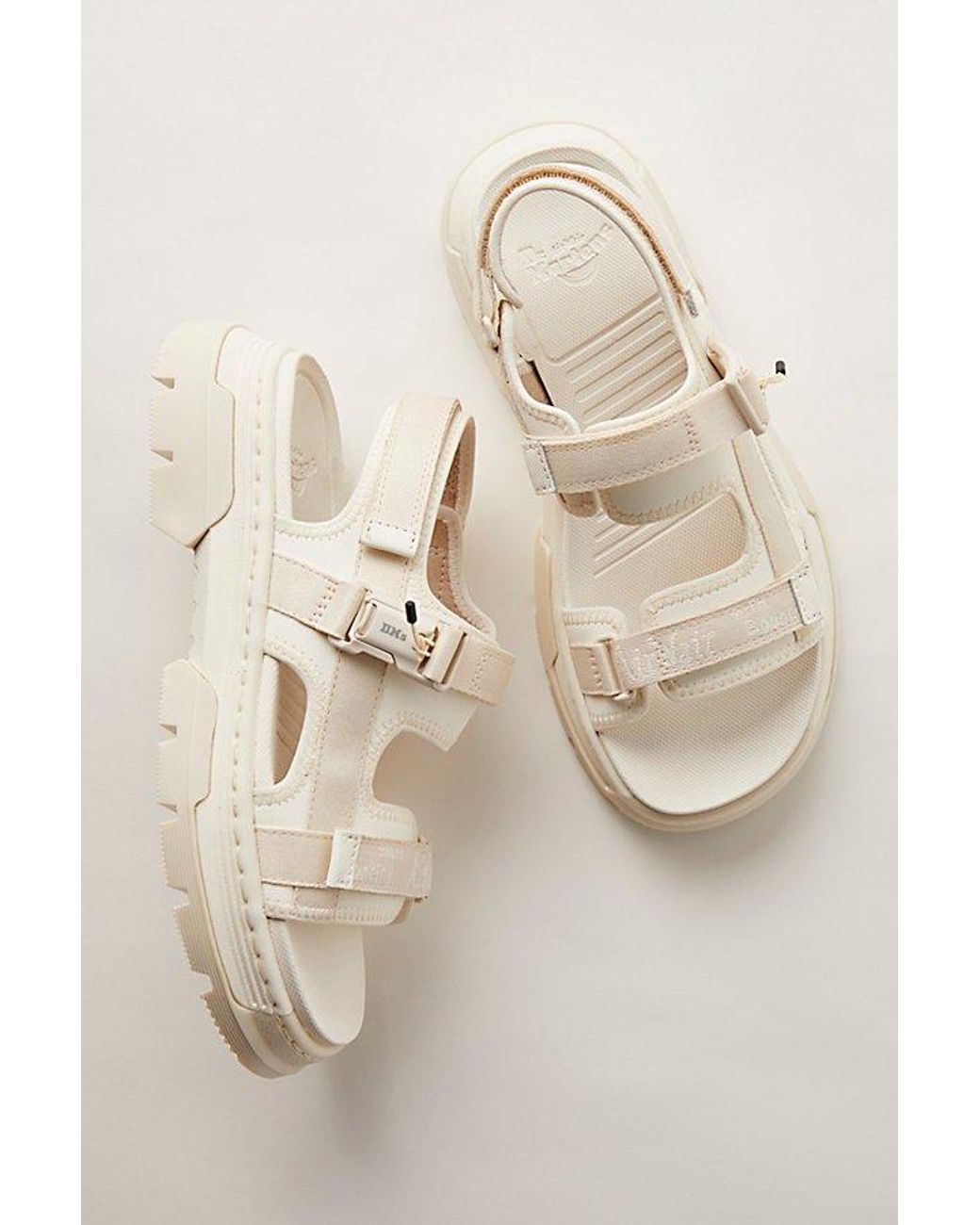 大きな取引 Sandals Ii Forster Martens Dr. At Egret In People Free 靴