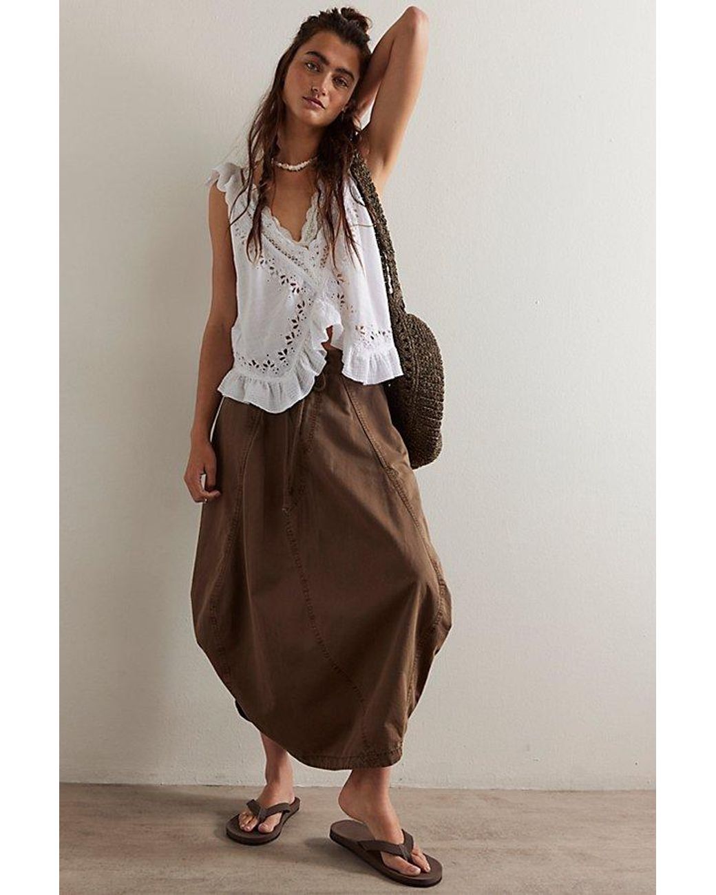 Free People ★ Willow Poplin Midi Skirt Free People Willow Poplin Midi Chocolate | Vagabond Apparel